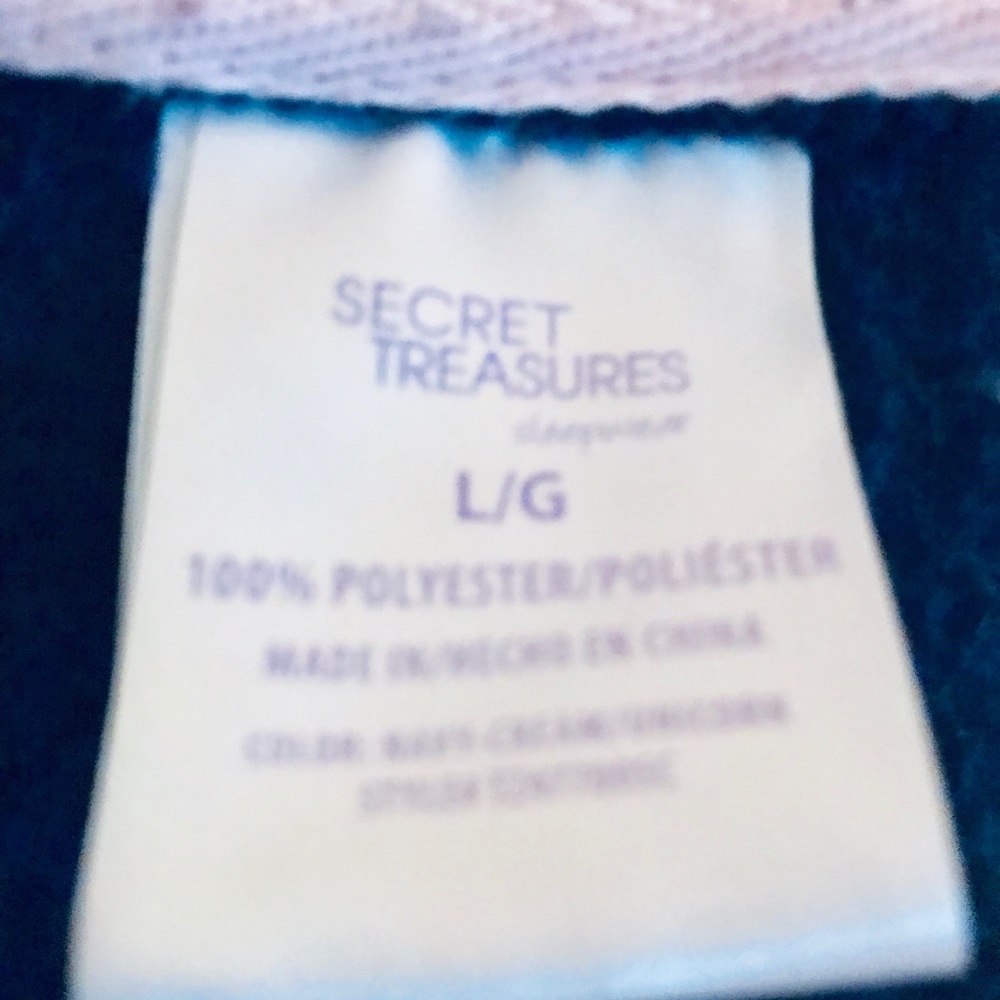 Secret Treasures Unicorn 🦄 Pajama Top - Picture 4 of 4